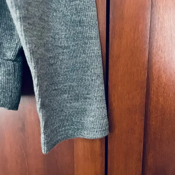 OGL Sweater Turtleneck Ribbed Heather Grey Size Small NEW - Picture 5 of 7
